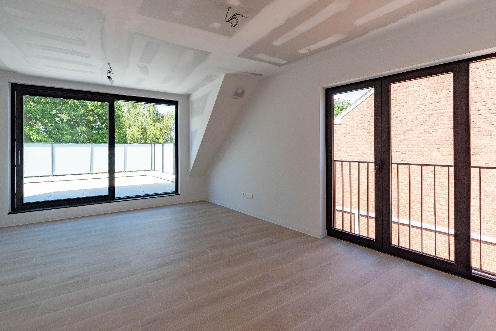 Nieuwbouwappartement met zeer ruim terras  foto 7