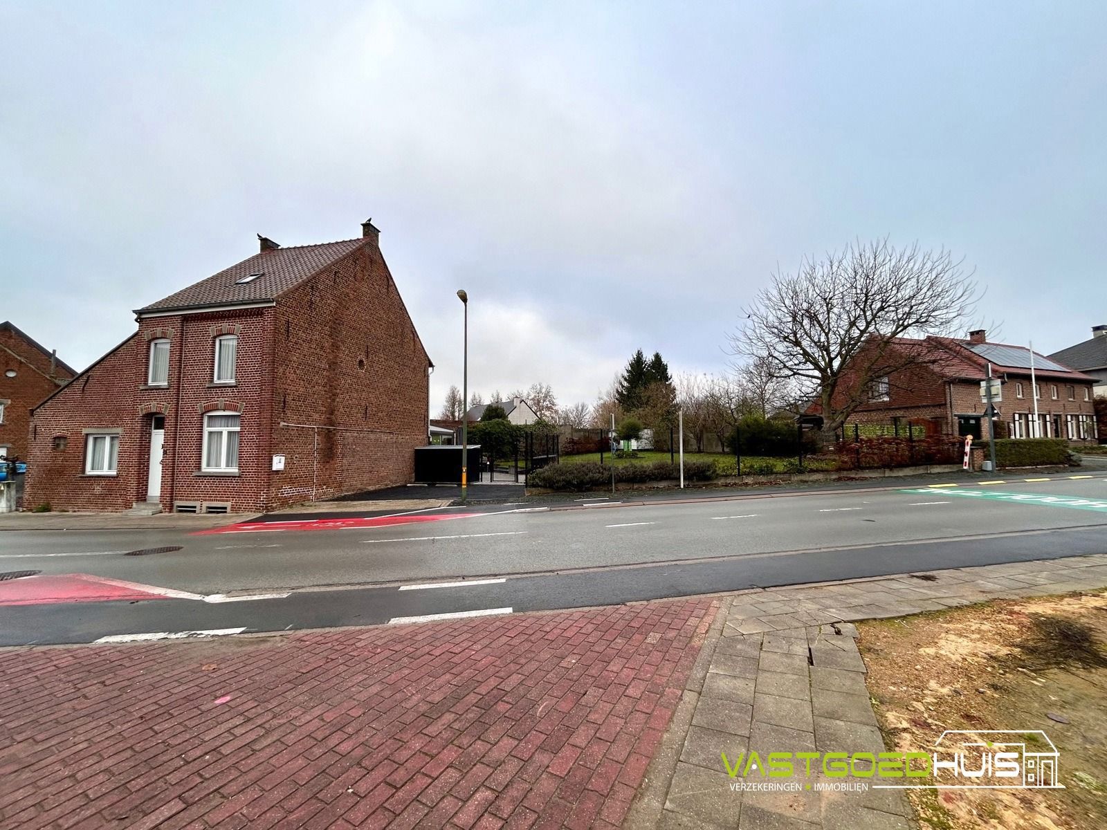 Karaktervolle, halfopen bebouwing met tuin foto 30