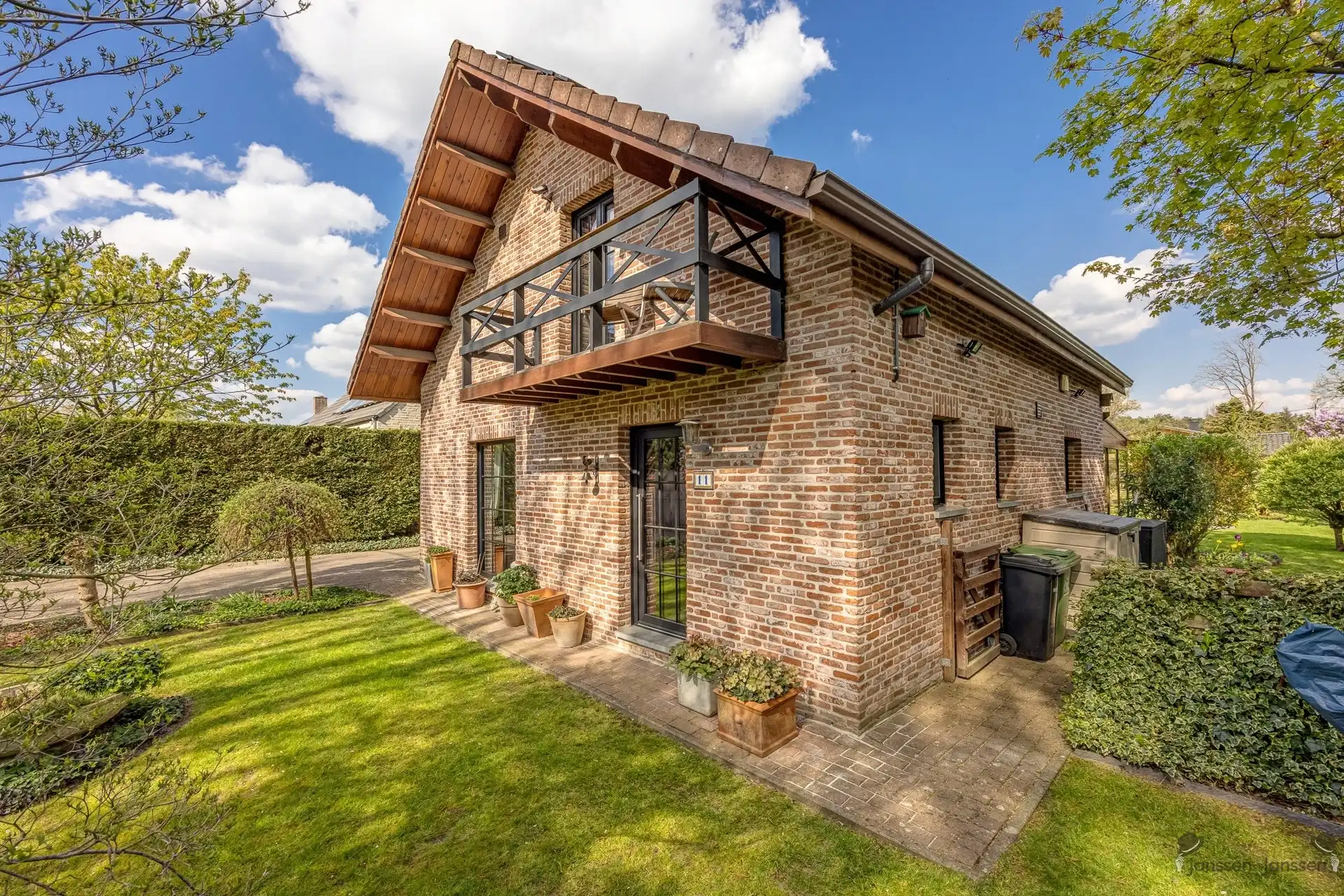 Instapklare woning met verzorgde tuin op een perceel van 810 m² foto 29