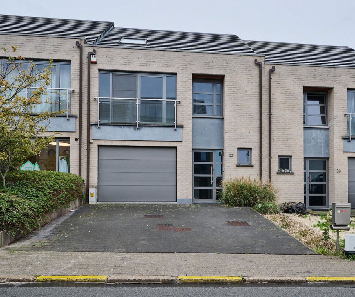 Huis te koop foto {{pictureIndex}}