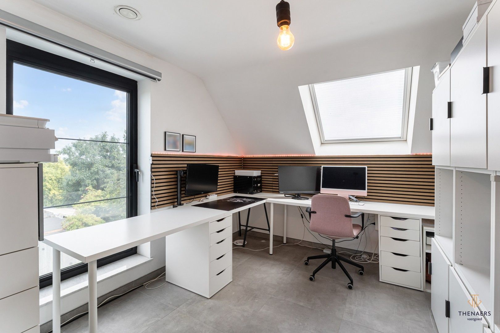 RECENTE MODERNE WONING MET ZWEMBAD & OPTIONEEL AAN TE KOPEN WEIDE VAN 1HA. foto 22