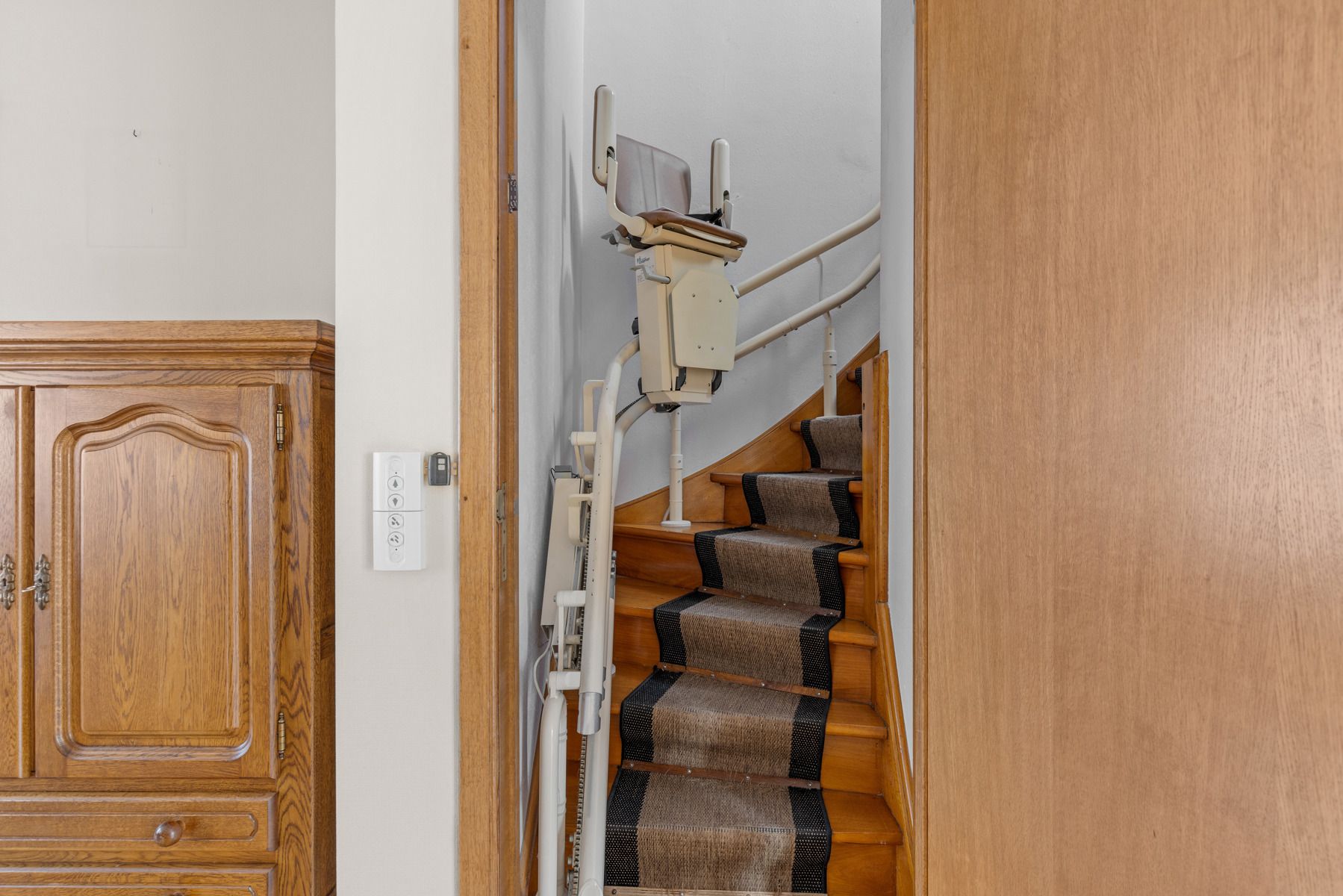 4-slaapkamerwoning op toplocatie in Oostkamp! foto 6
