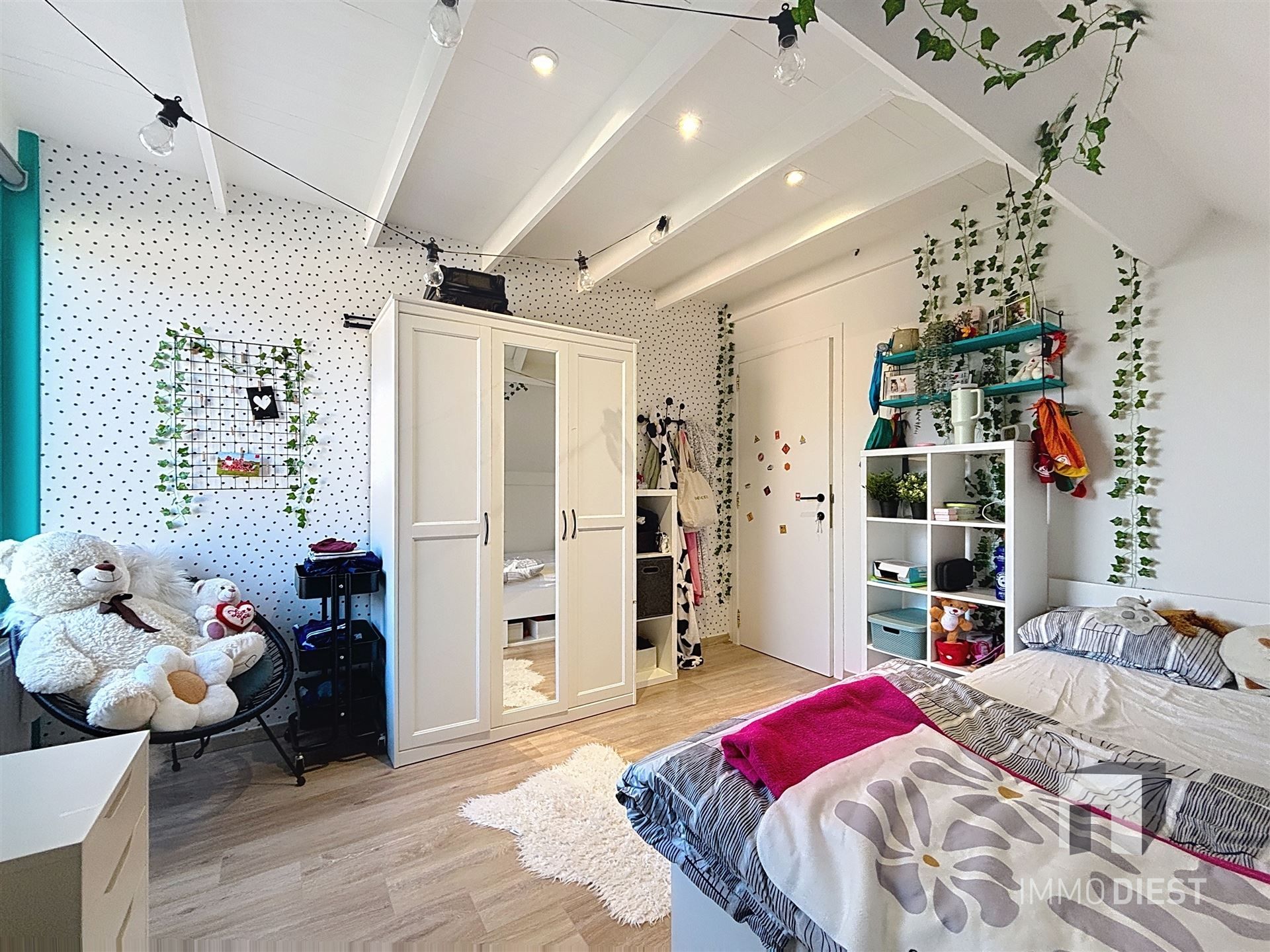 Perfecte gezinswoning in doodlopende straat met 3slpks en een mooie tuin foto 30