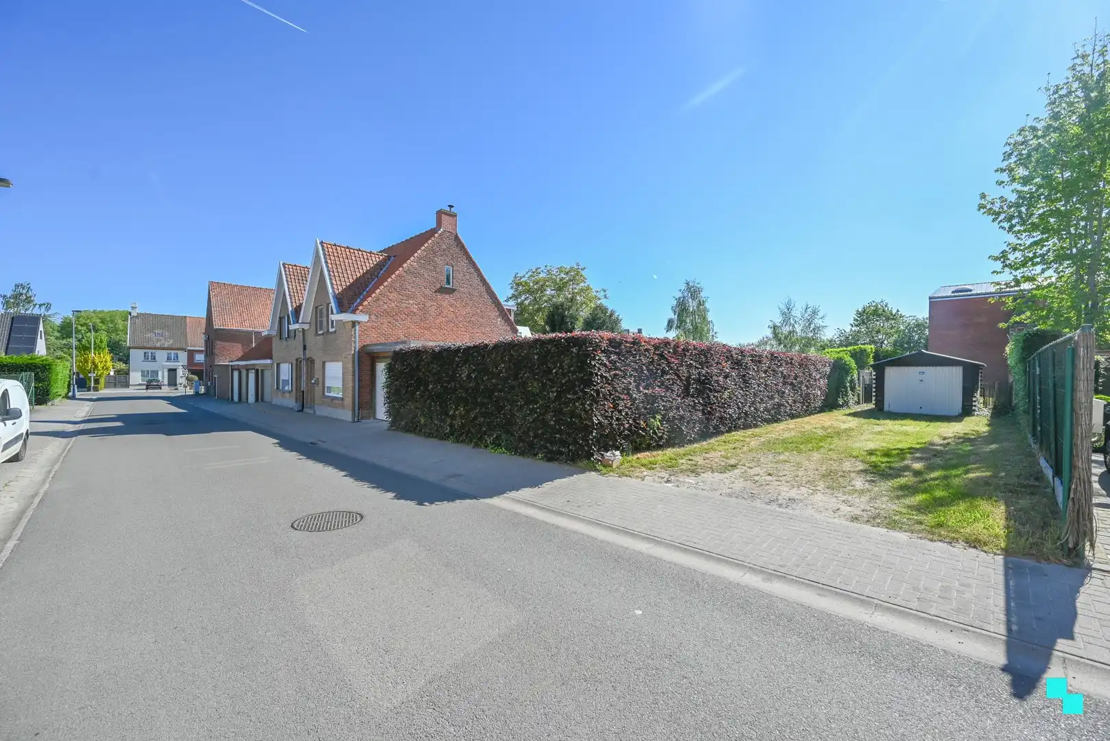 Op te frissen eengezinswoning met uitweg achteraan foto 21