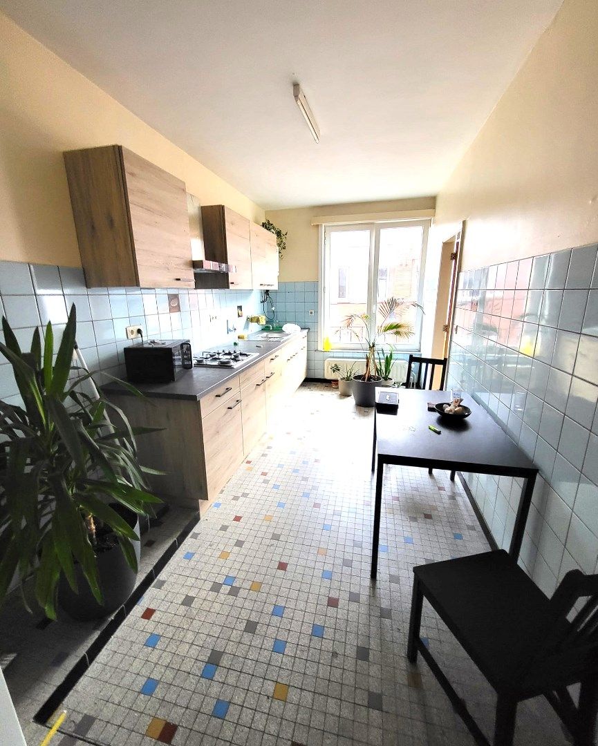 VERKOCHT : Opbrengsteigendom bestaande uit 5 appartementen. foto 11