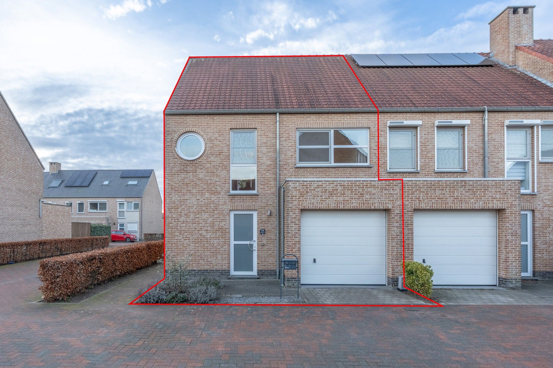 Instapklare woning met 4 slpks in rustige wijk te Vosselaar. foto {{pictureIndex}}