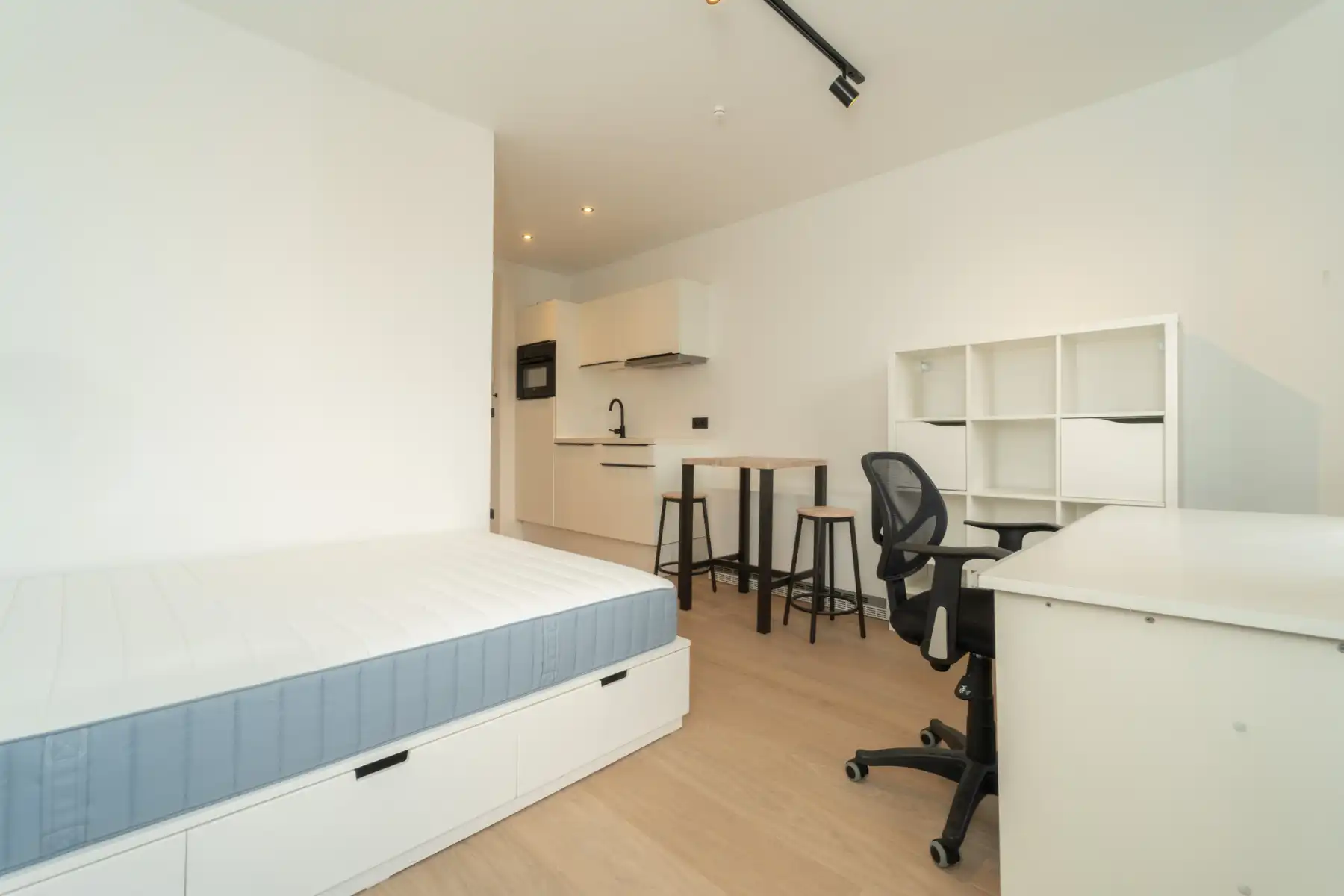 Gerenoveerde studio op zeer centrale ligging in hartje Gent foto 2
