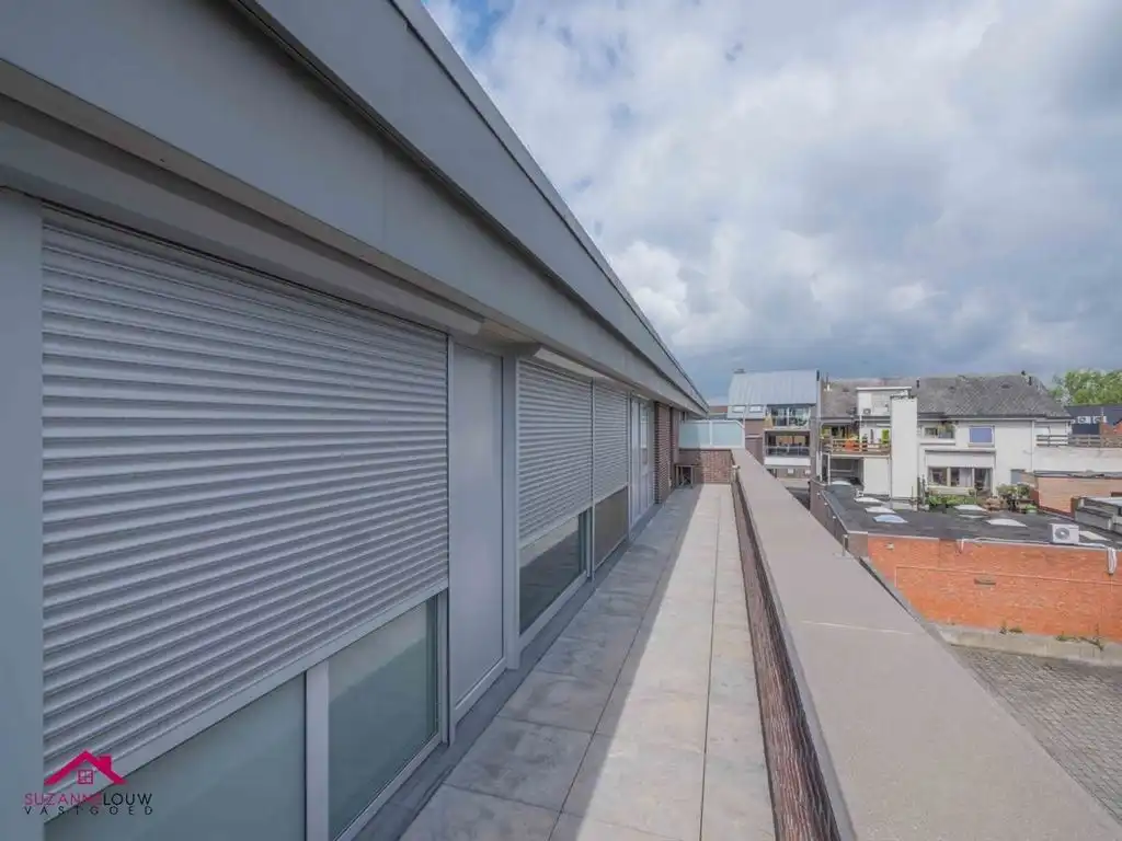Instapklaar penthouse met terras aan voor- en achterzijde foto 25