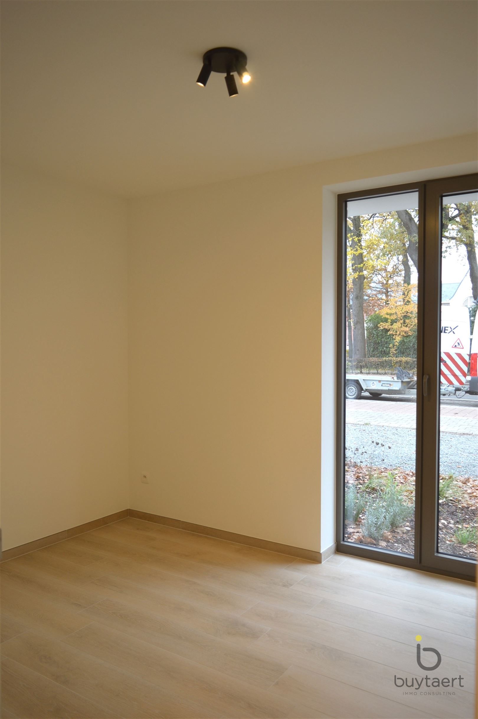 Gelijkvloers appartement met 1 Slaapkamer te Zoersel. foto 9