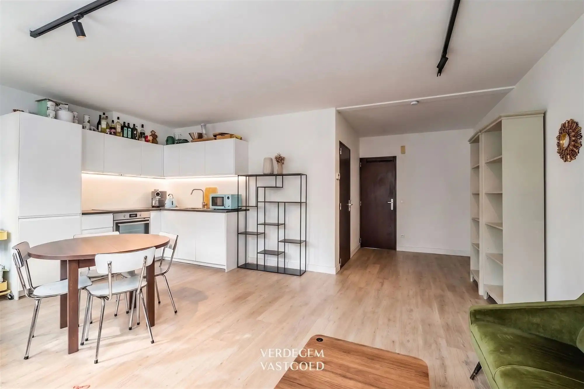Appartement met 2 slaapkamers, berging en terras foto 4