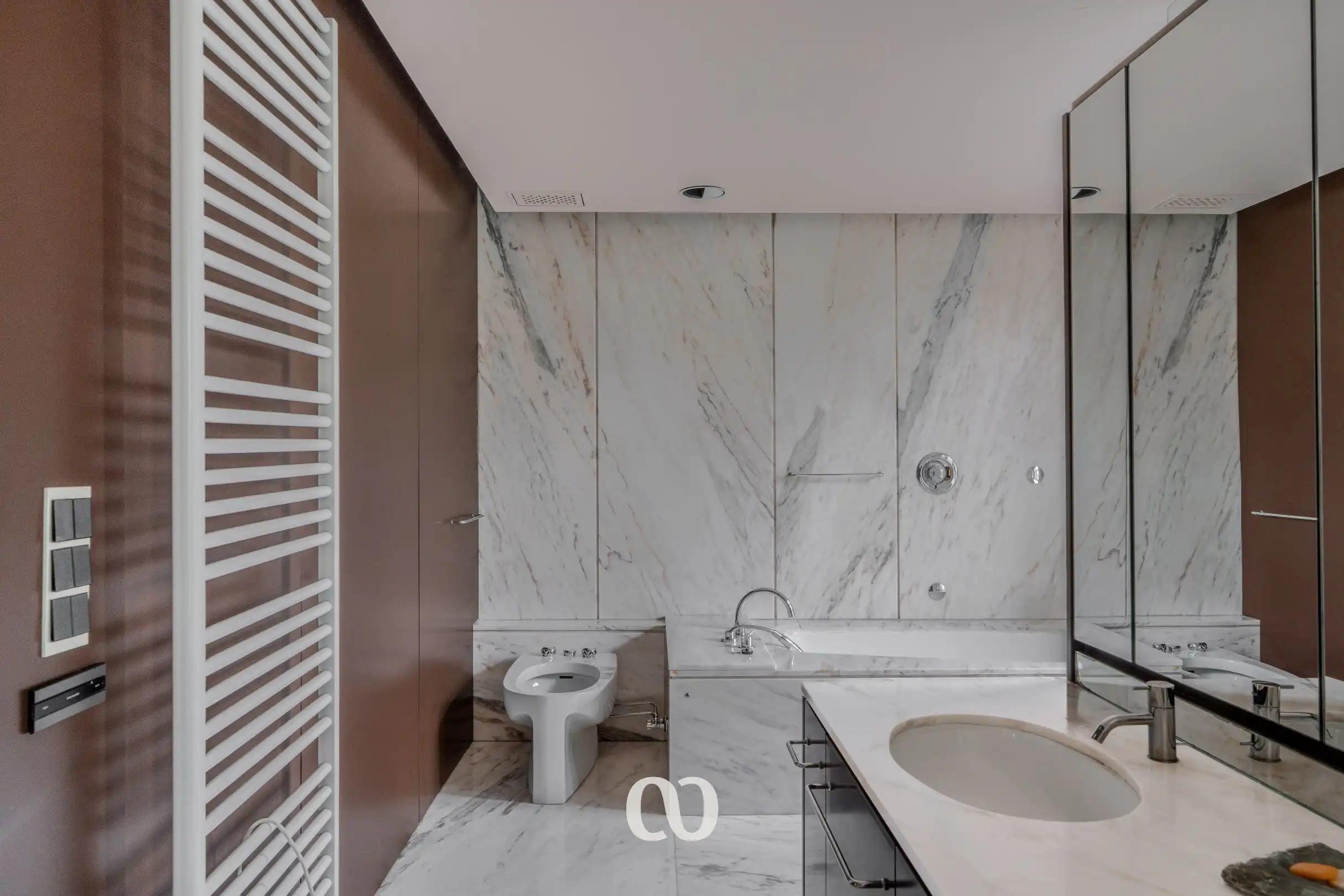 Exclusieve villa met unieke parksetting in Mater foto 12