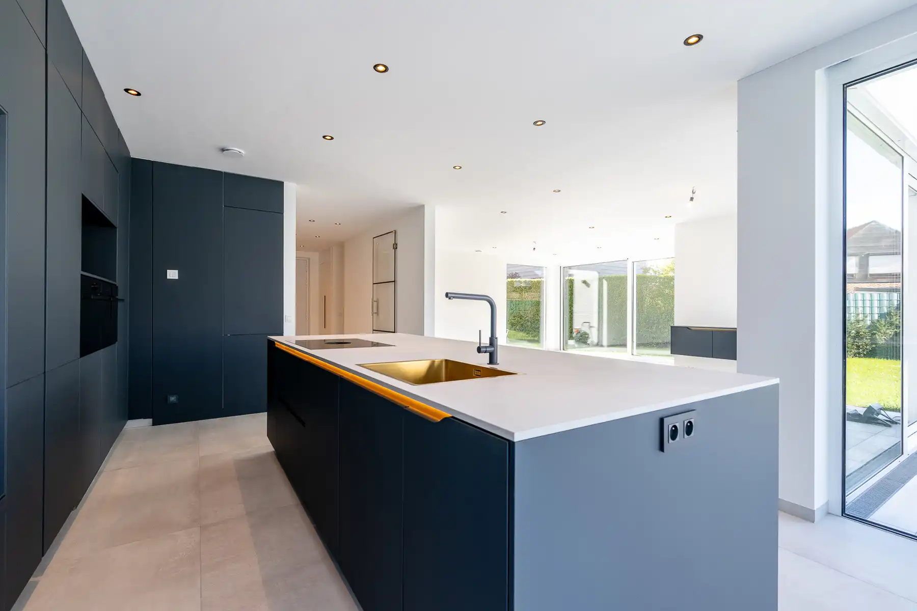 Prachtige ongemeubelde nieuwbouwwoning nabij het centrum van Knokke foto 16