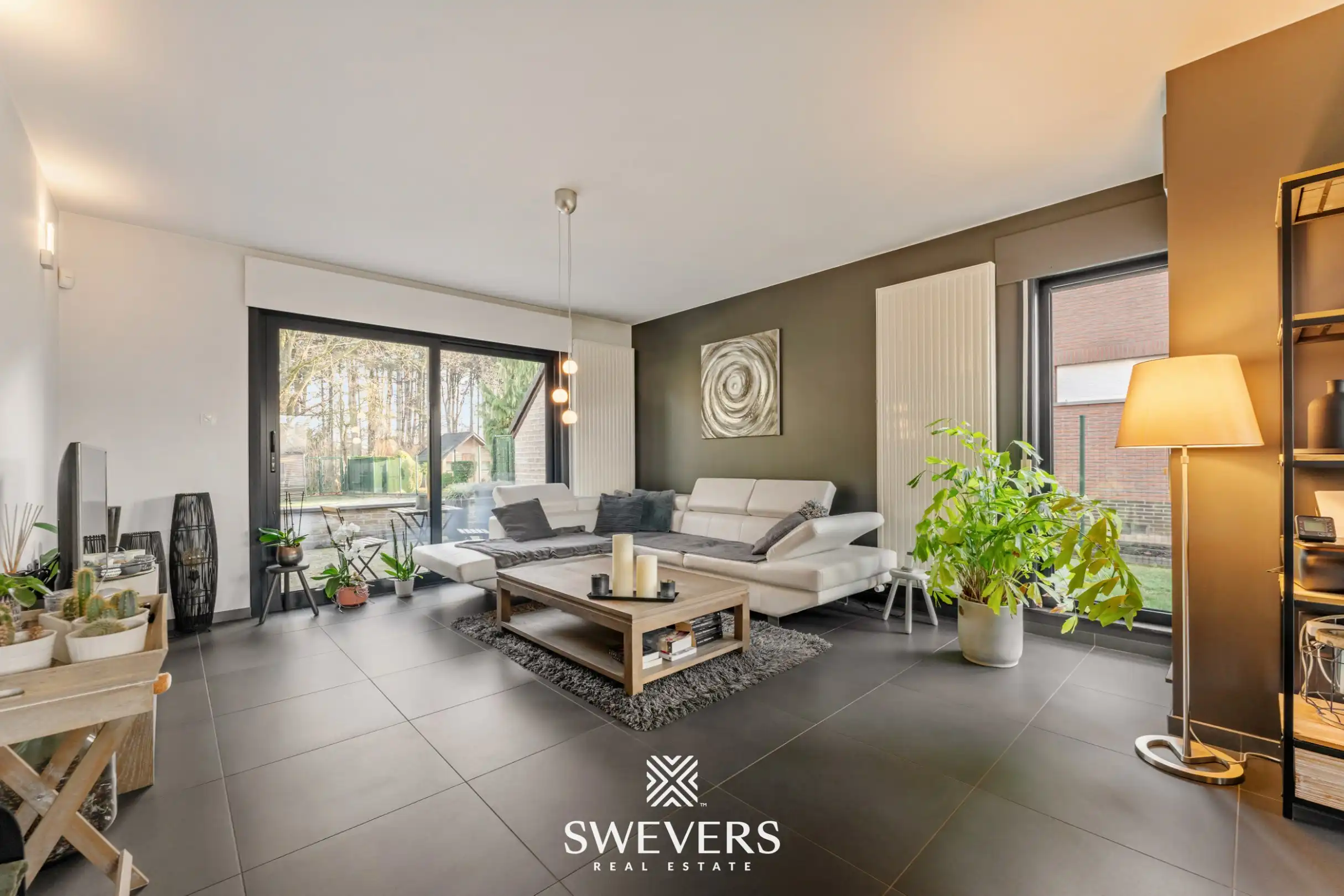  Instapklare woning met goede bereikbaarheid op 10 are 43 ca in Paal foto 3