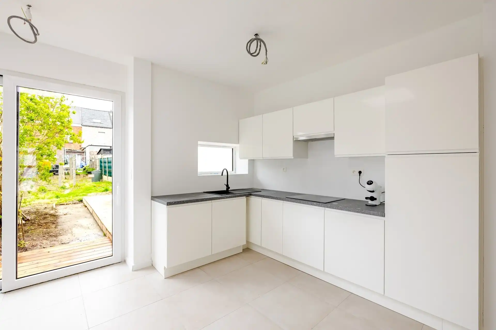 Lichtrijke, instapklare woning met tuin op wandelafstand van centrum foto 4