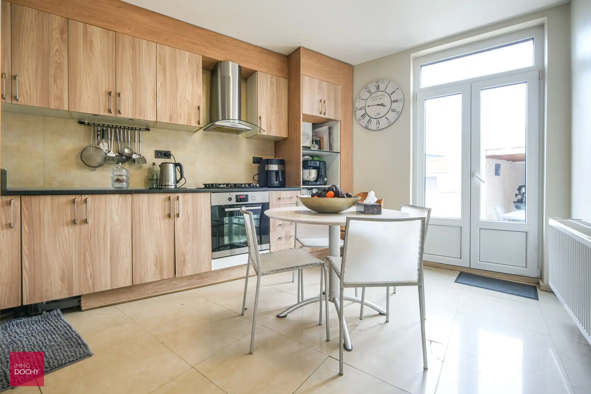 Vernieuwde herenwoning met atelier/magazijn/handelsruimte en lift centrum Kortrijk foto 6