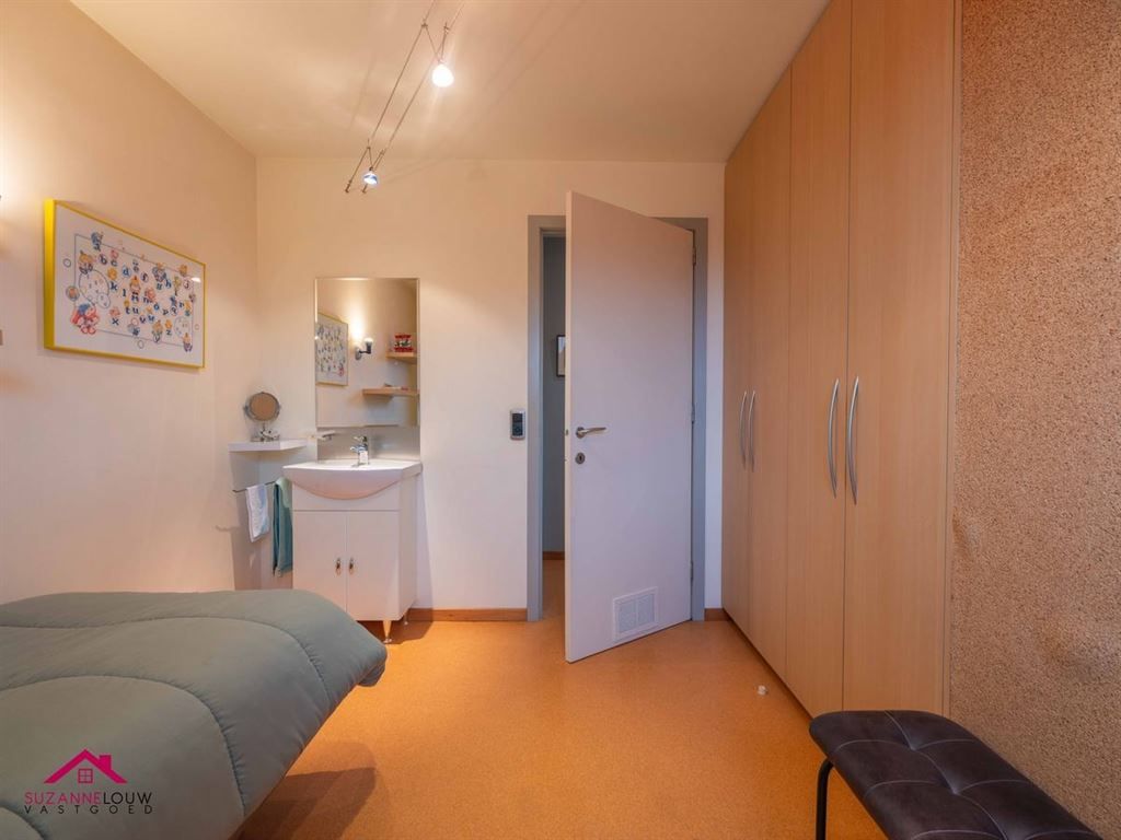 Ruime vrijstaande en instapklare woning in hedendaagse stijl foto 39