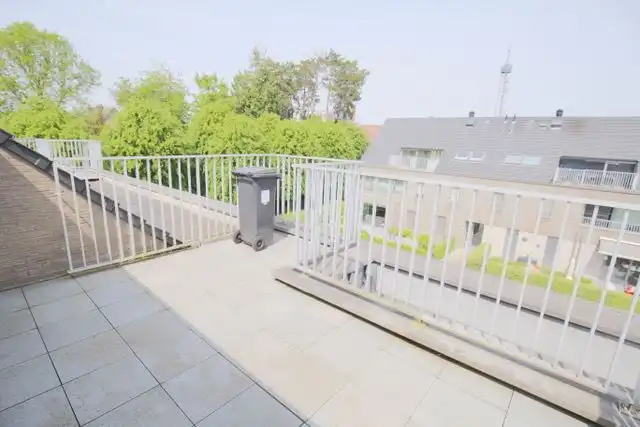 Dakappartement, twee terrassen foto 7