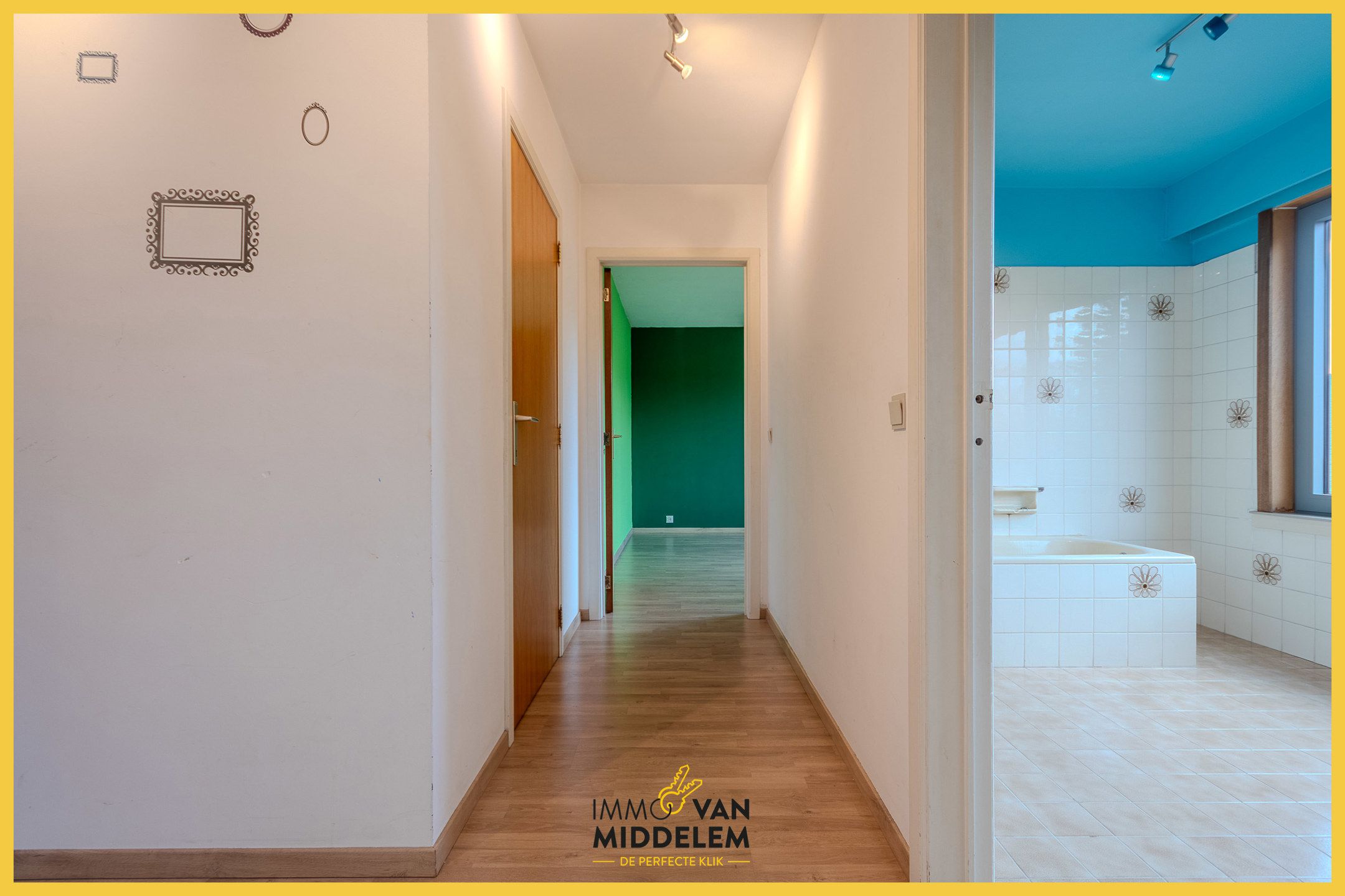 LICHTRIJK EN RUIM APPARTEMENT MET 2 KAMERS & GARAGE  foto 13