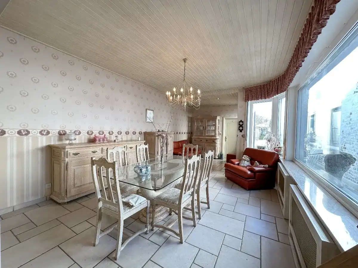 Ruim Handelspand met atelier en grote woonst met prachtige tuin in Wevelgem foto 8