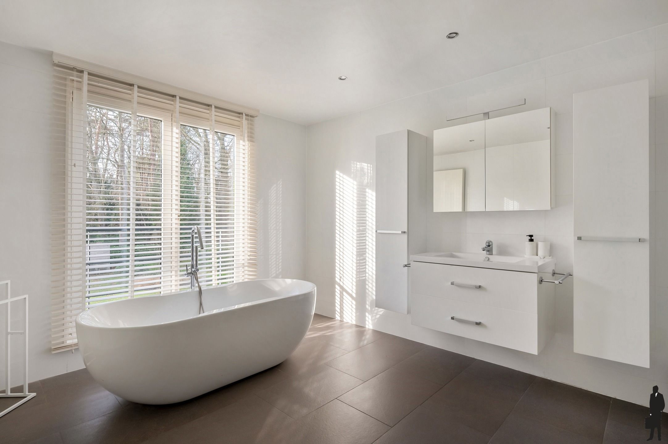 Moderne villa met zwembad foto 23