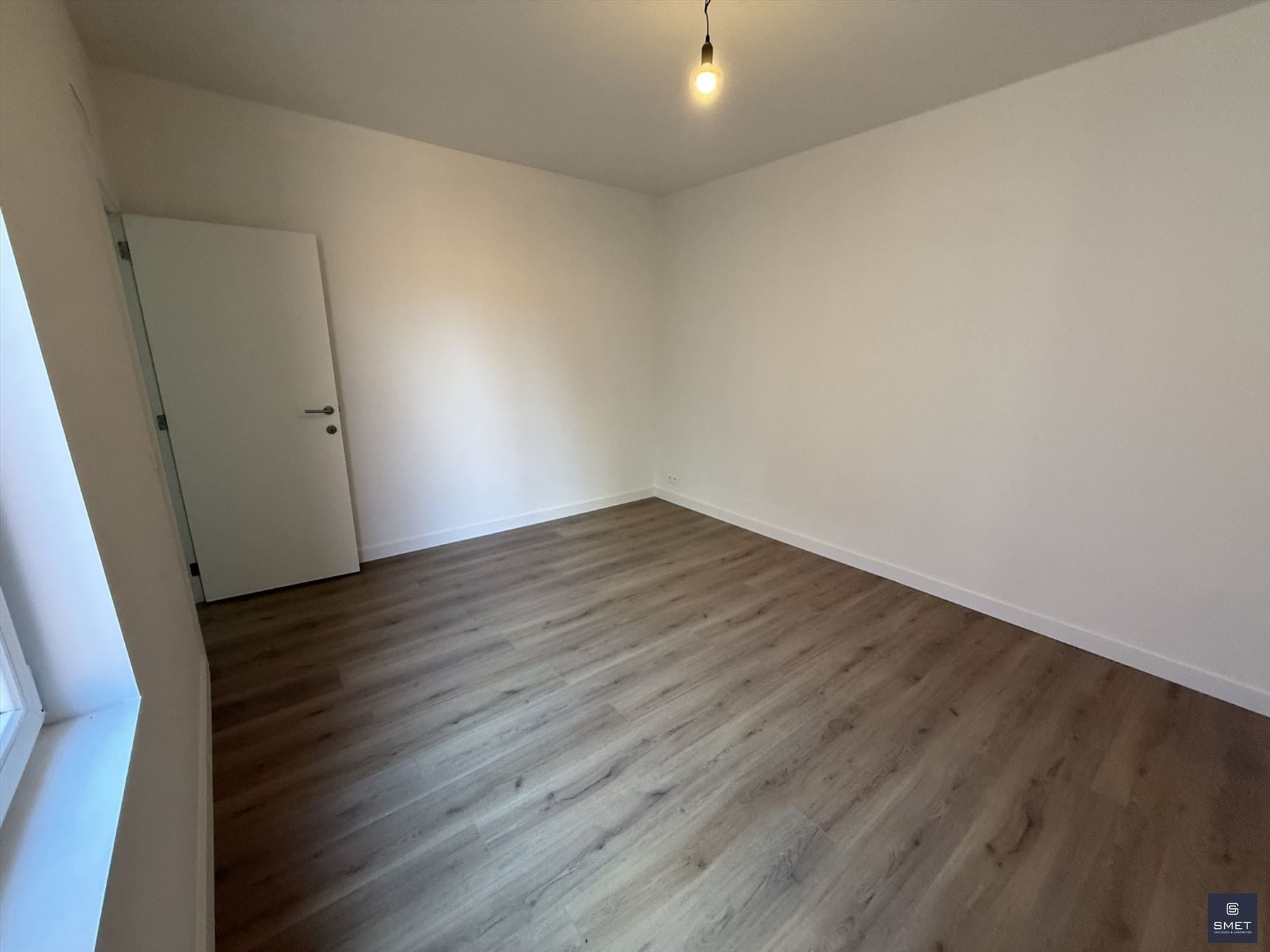 GERENOVEERD APPT MET 2 SLPKS foto 6