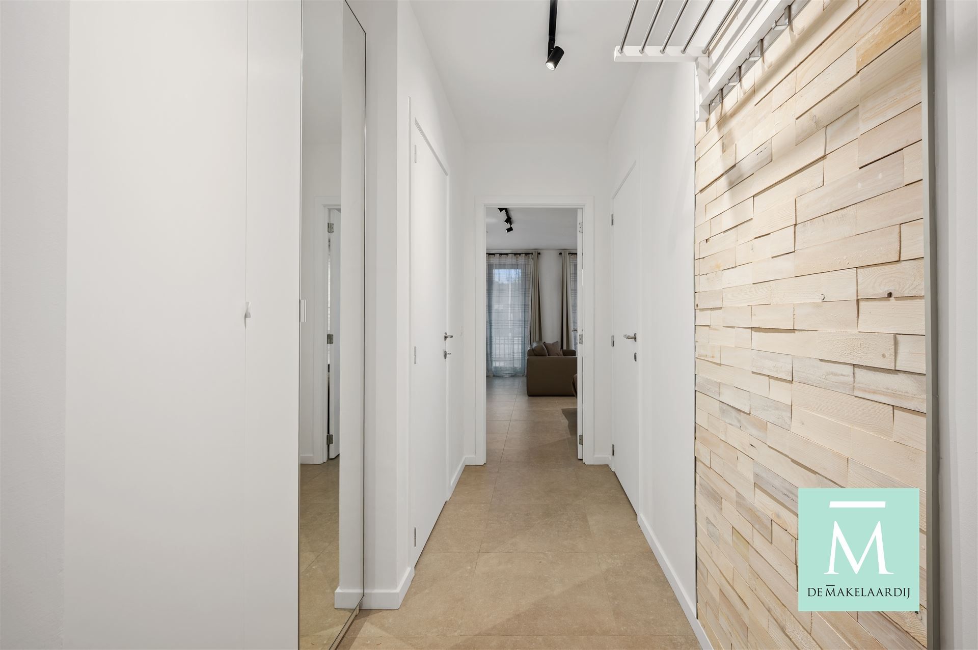 Charmante en energiezuinige gemeubelde studio op toplocatie in Mechelen! foto 6