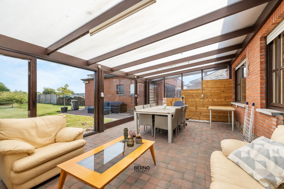 Instapklare gelijkvloerse woning op 1128 m² – 3 slaapkamers, ruime tuin én garage. foto 16