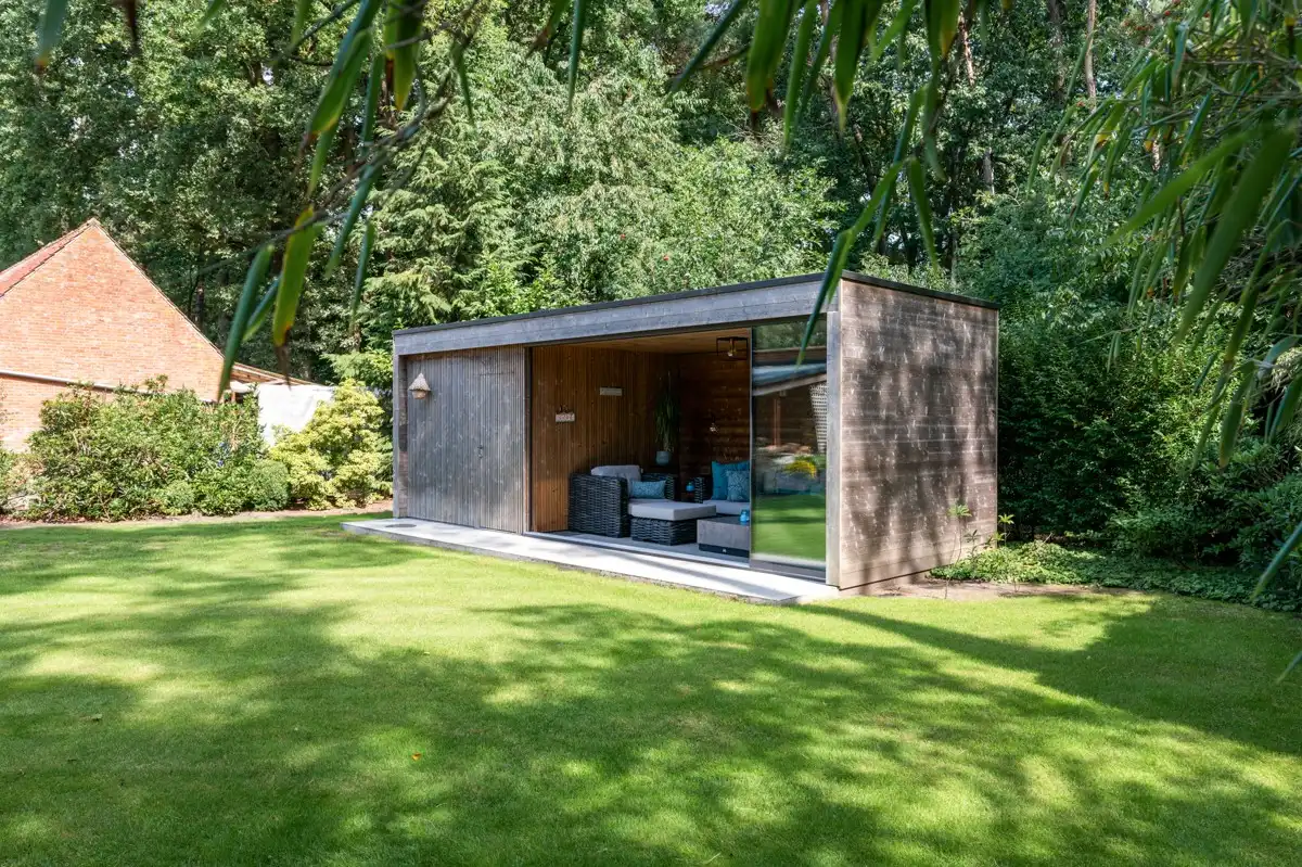 Ruime gezinswoning op 1135 m² met mogelijkheid tot 5 slaapkamers vlakbij het centrum van Zoersel. foto 23