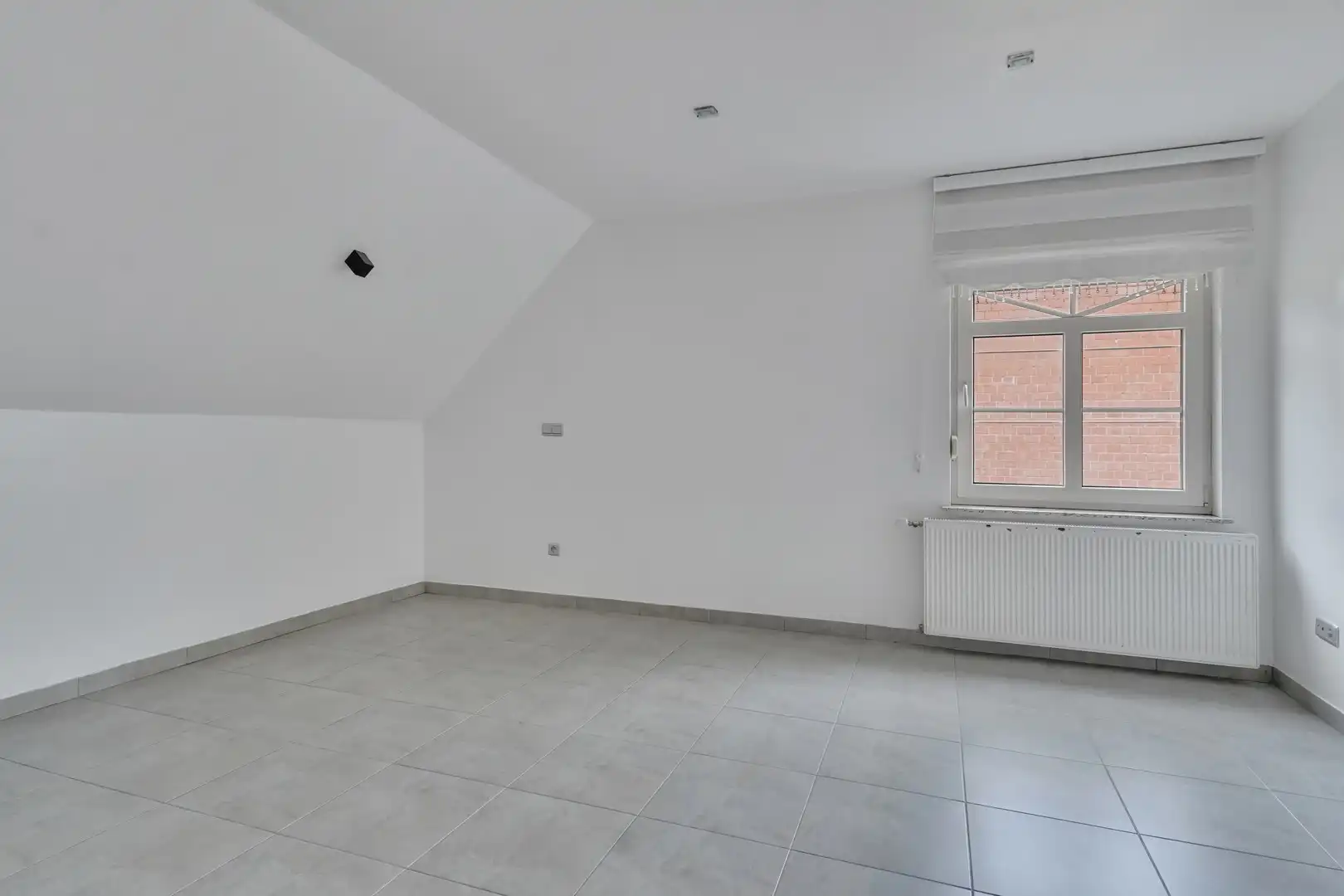 RUIME WONING MET 4+ SLPKS TE KOOP - Maasmechelen foto 16