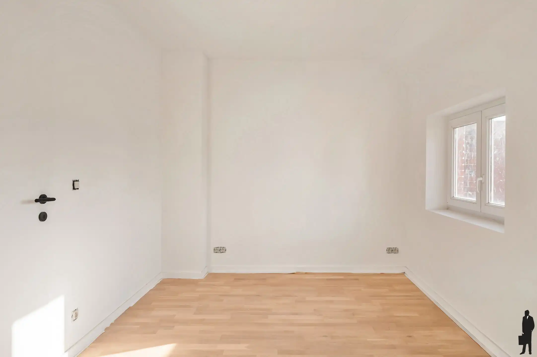 Handelsgelijkvloers met gerenoveerde triplex in het centrum! foto 20