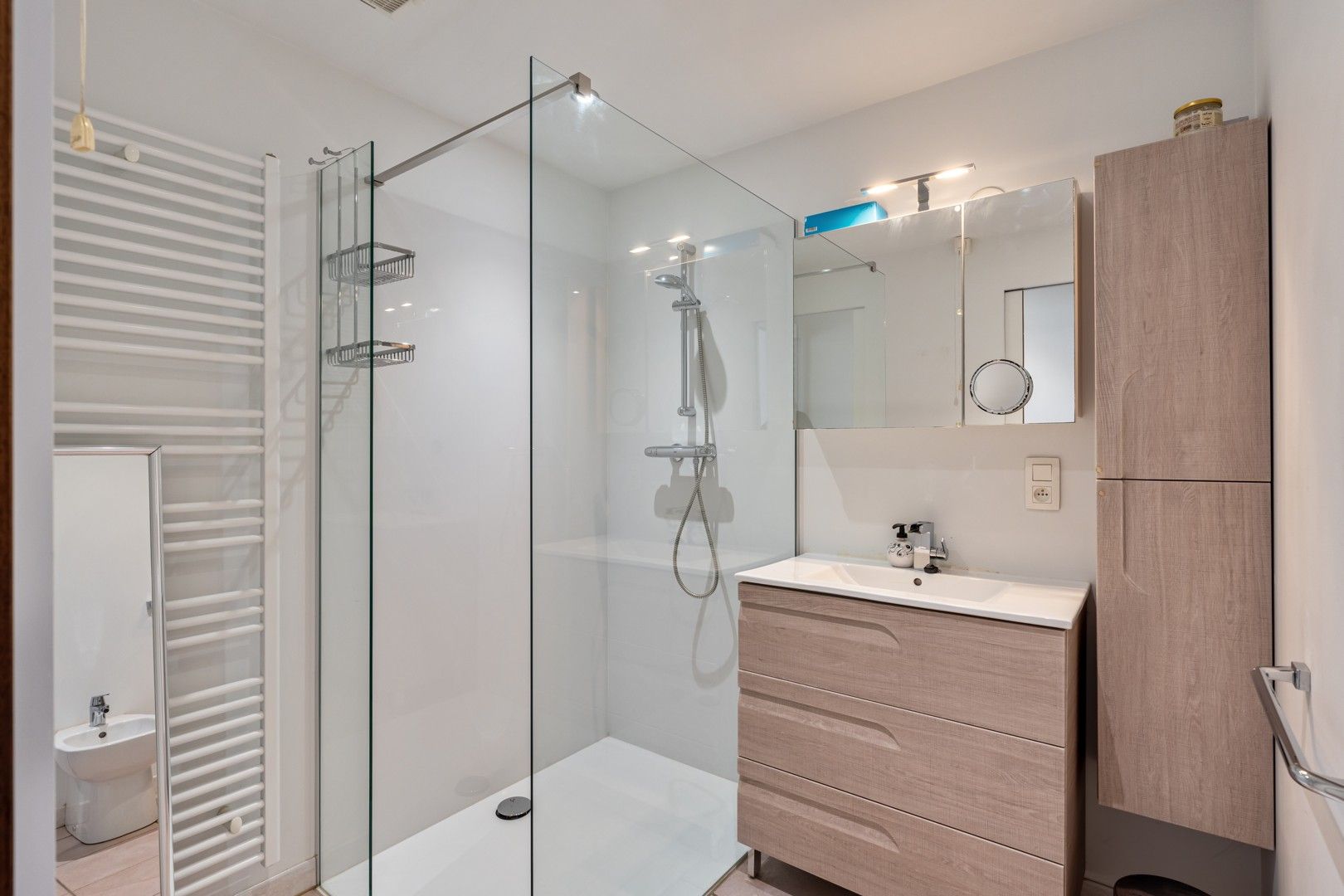 Te renoveren woning met enorm potentieel in de rustige Leliestraat – Houthalen-Oost foto 6