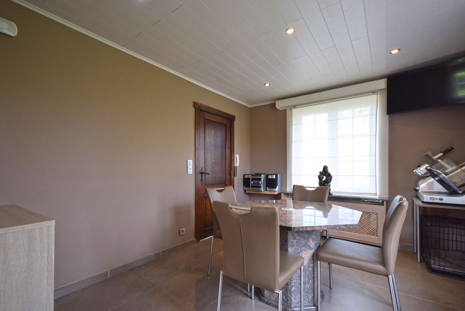 KLASSIEKE VILLA MET HANDELSRUIMTE IN LEDEGEM  foto 6