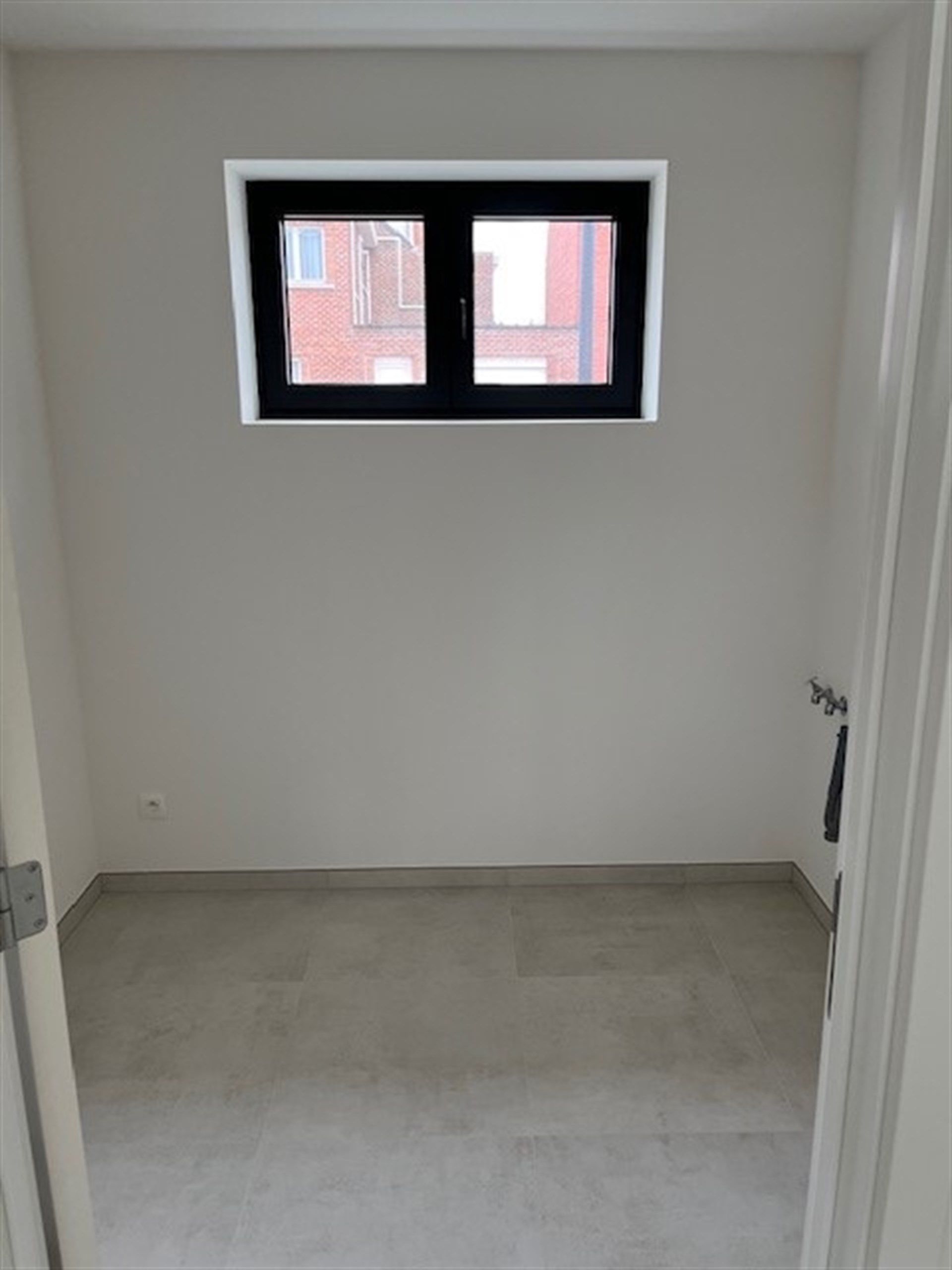 Energiezuinige instapklare nieuwbouwing met gezellige tuin. foto 11