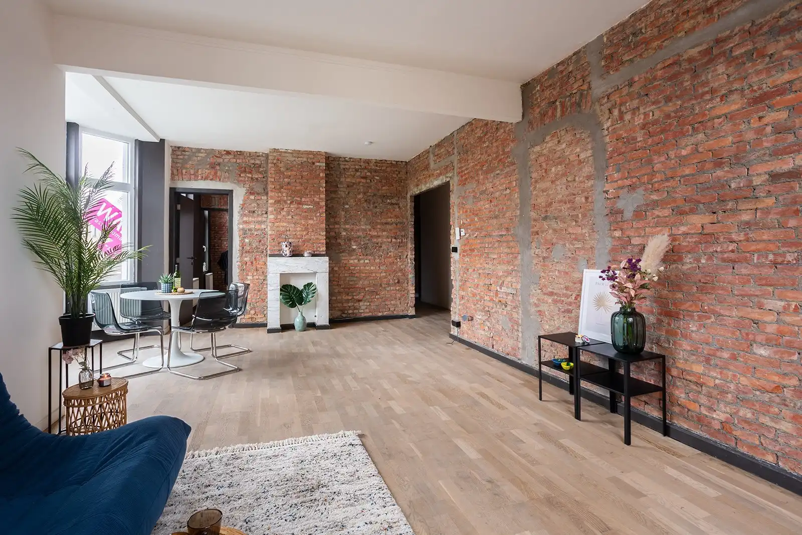 Lichtrijk hoek appartement met karakter!  foto 5