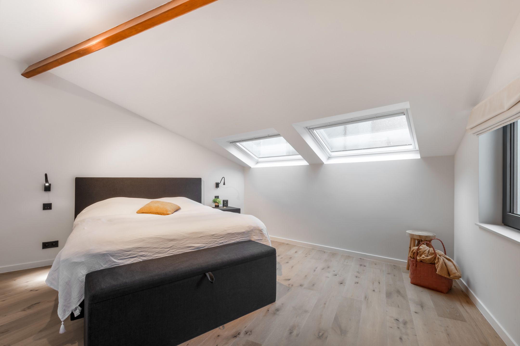 Penthouse met zeer ruim terras( 30m²), privé lift en spa foto 15