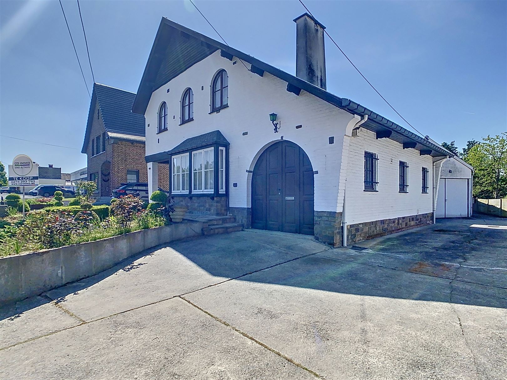 Ruime woning, 3 slpks, bijgebouwen, garage, tuin, 6a 81ca foto 2