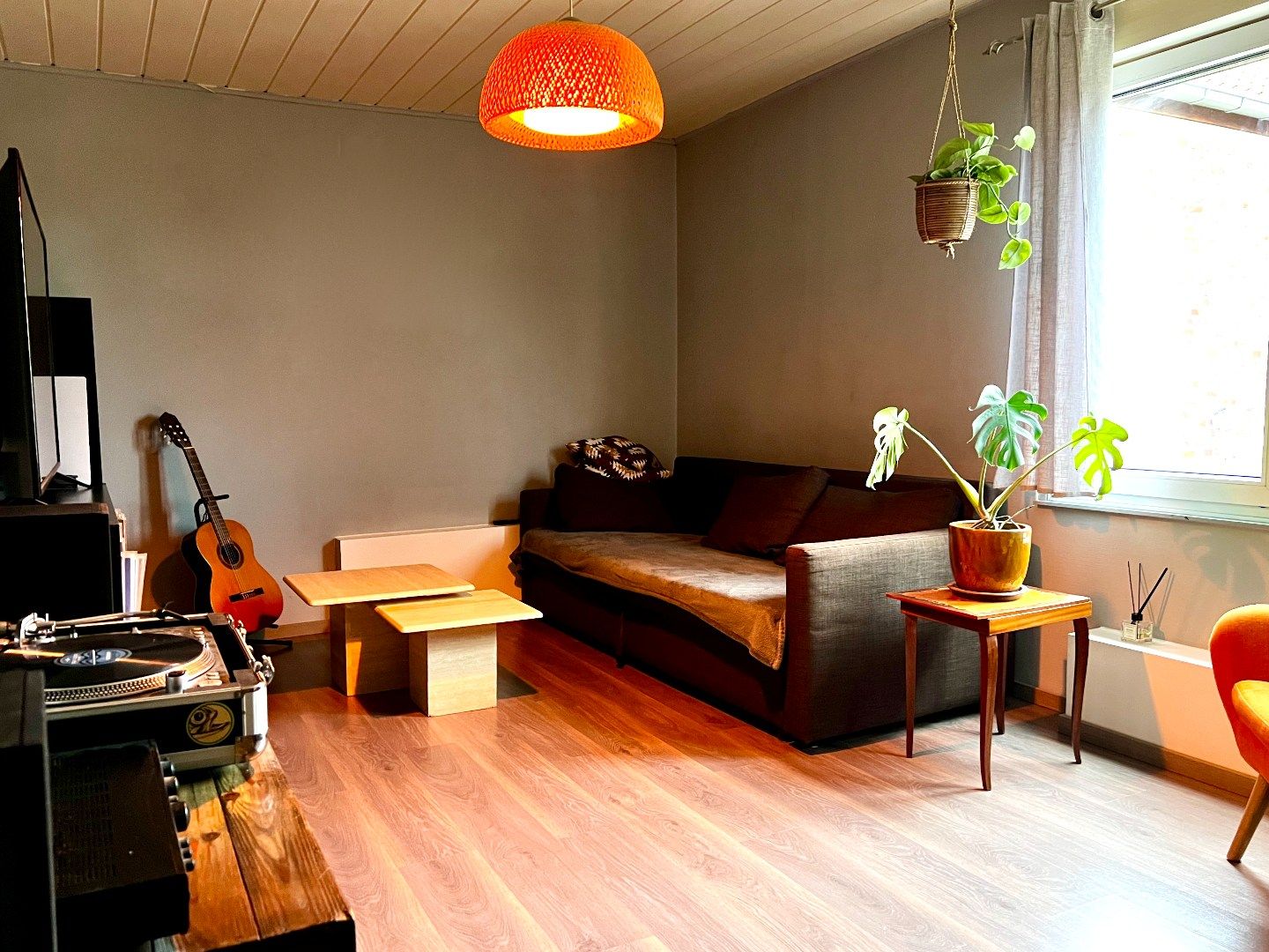 Charme troef in deze starterswoning te Wevelgem! foto 3