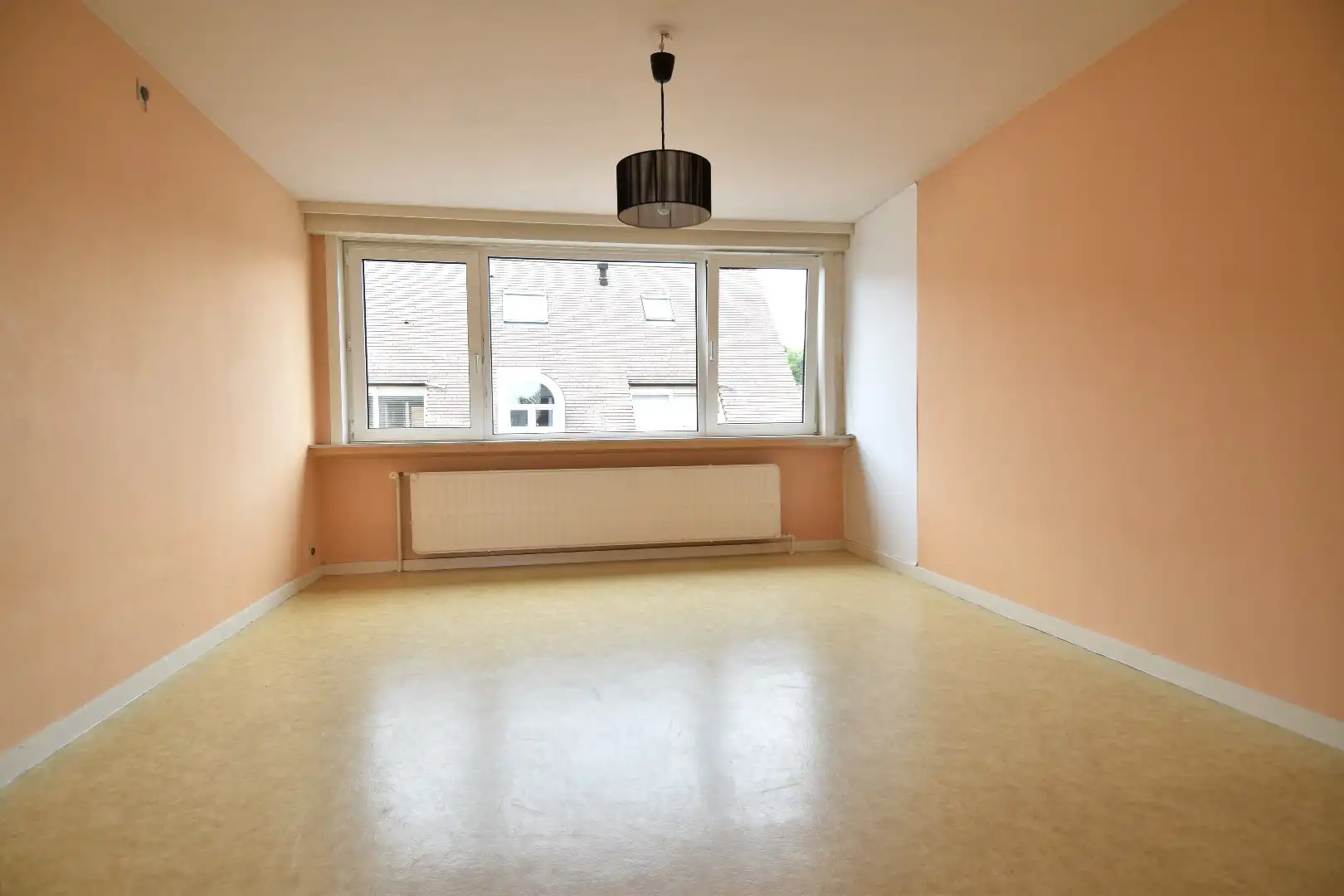 Ruim 3-slaapkamerappartement met zicht op de kerk te koop centrum Bellegem foto 11