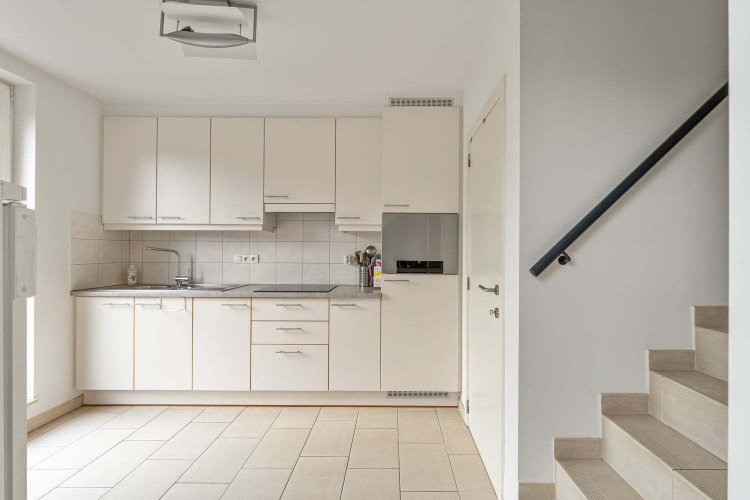 Instapklaar duplexappartement met prachtig groen zicht nabij centrum Bilzen! foto 6