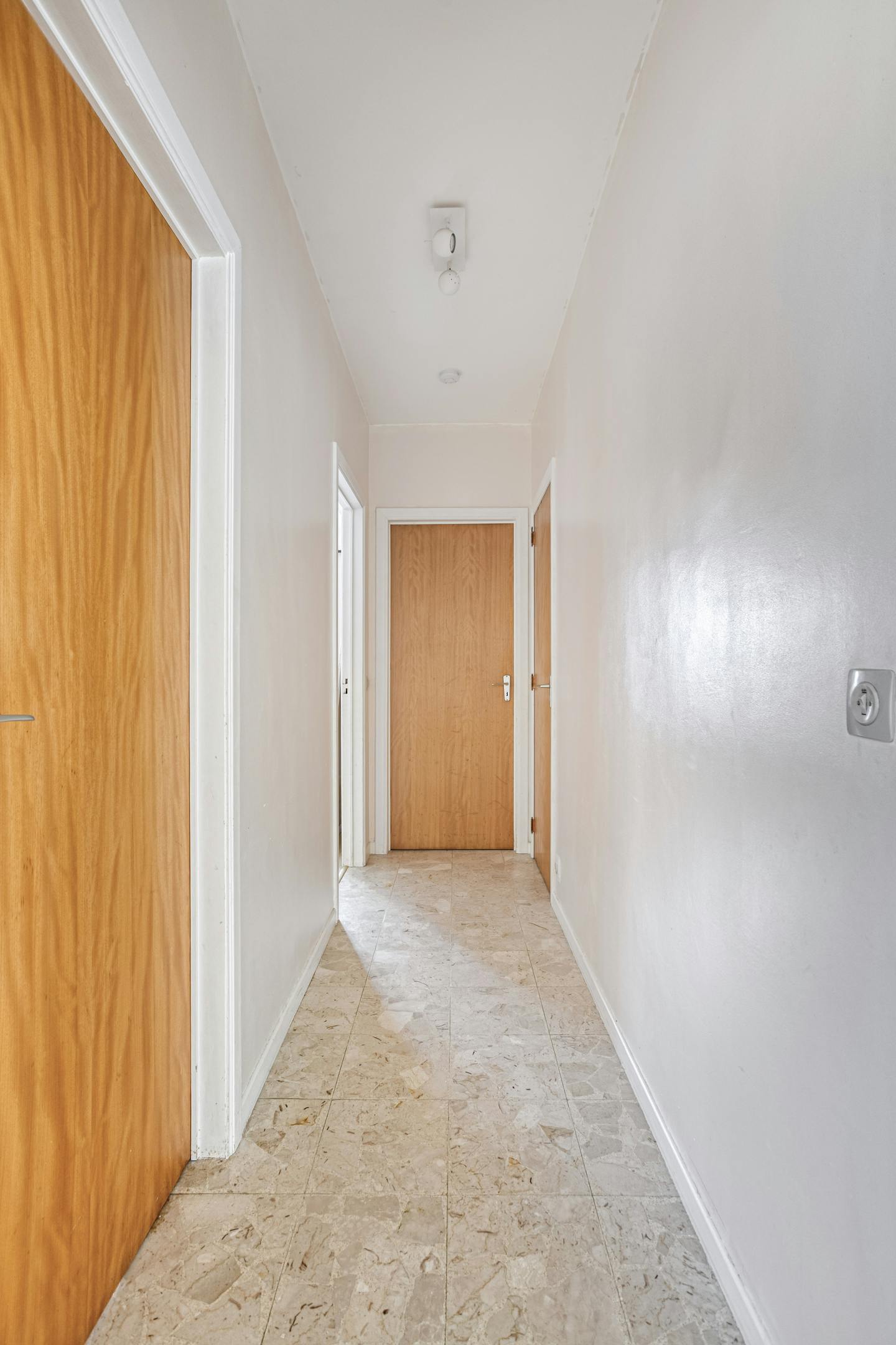 Ruim appartement te koop in hartje Strombeek-Bever foto 13