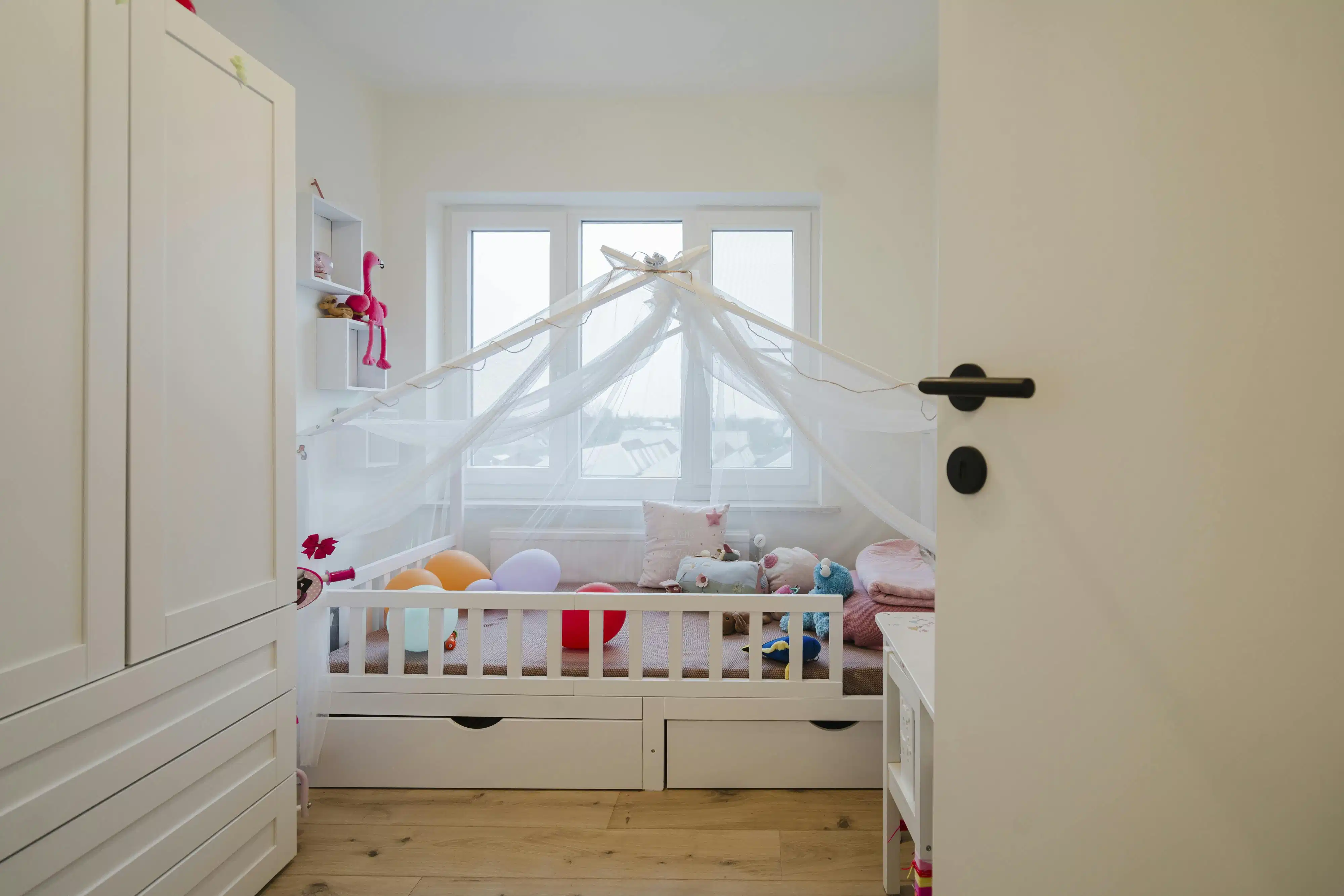 Instapklaar, lichtrijk appartement te koop Harelbeke foto 9