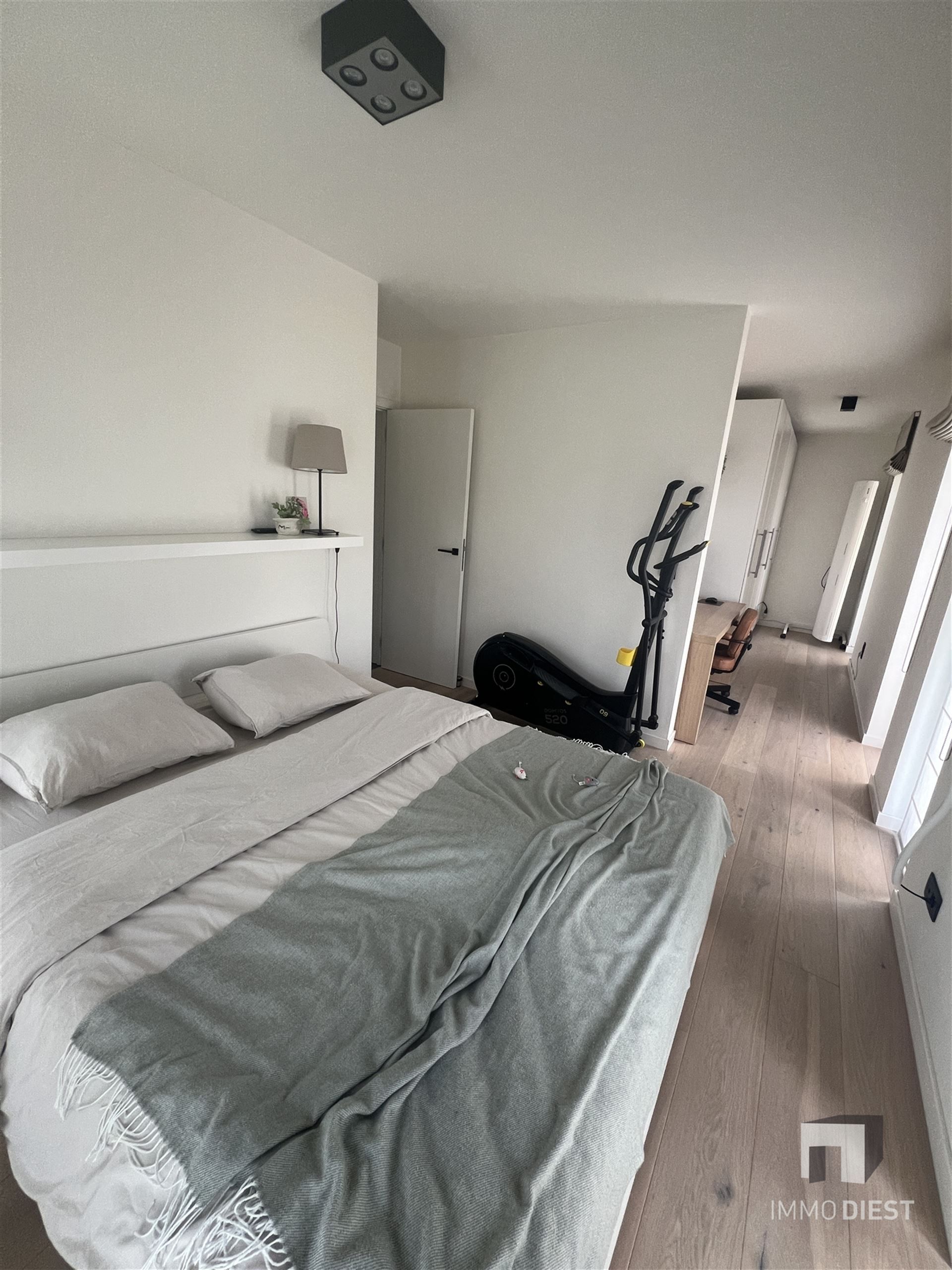 Modern duplex appartement met 3 slpkmrs foto 14
