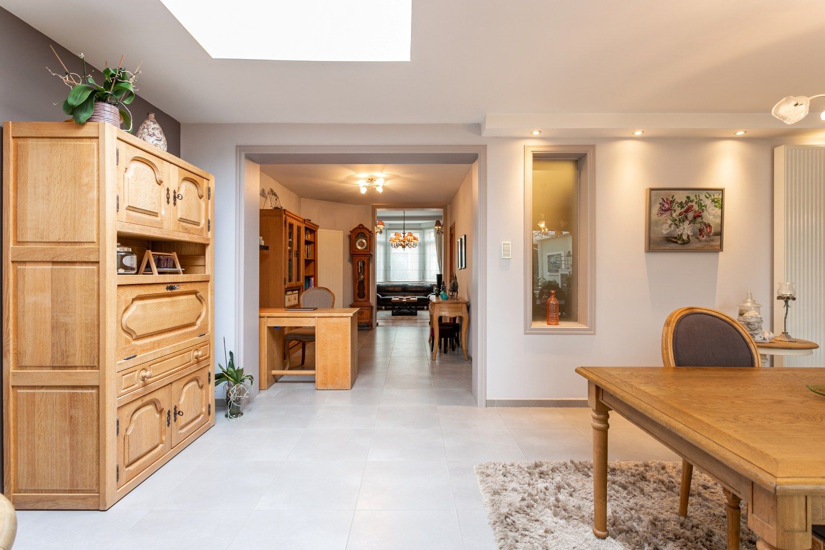 Charmante, karaktervolle en goed geïsoleerde woning met oprit en tuin te Halle. foto 7