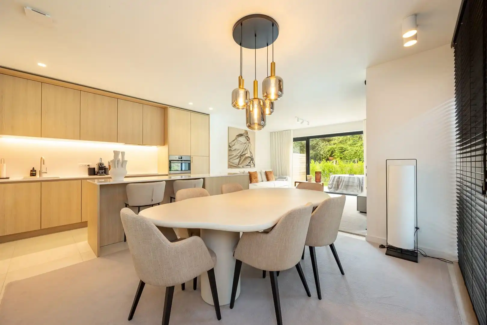 Luxewoning met tuin en privébos foto 4