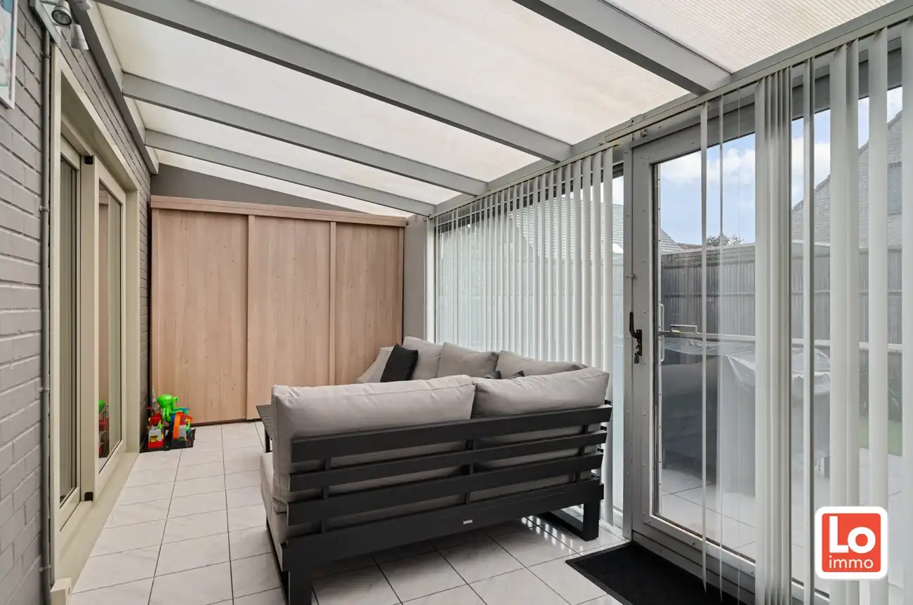 VERKOCHT!! Instapklare halfopen woning met afzonderlijke garage (incl. laadunit) in het hart van Lochristi! foto 10