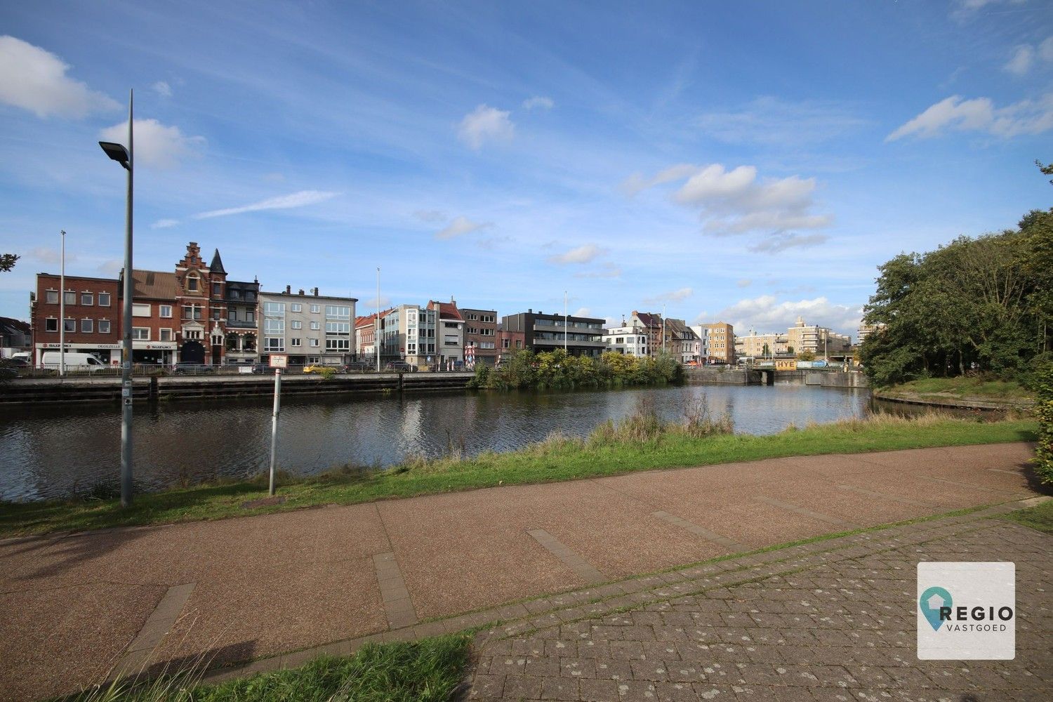 Te renoveren woning te Gentbrugge, Sas- en Bassijnwijk. foto 18