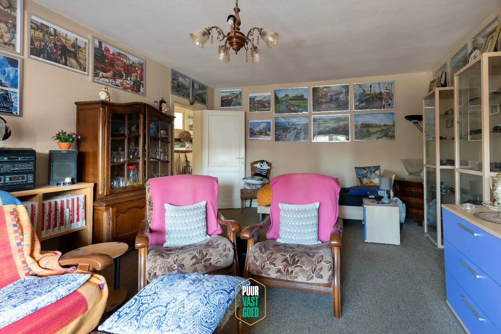 Art Deco opbrengsteigendom aan de rand van stad foto 18