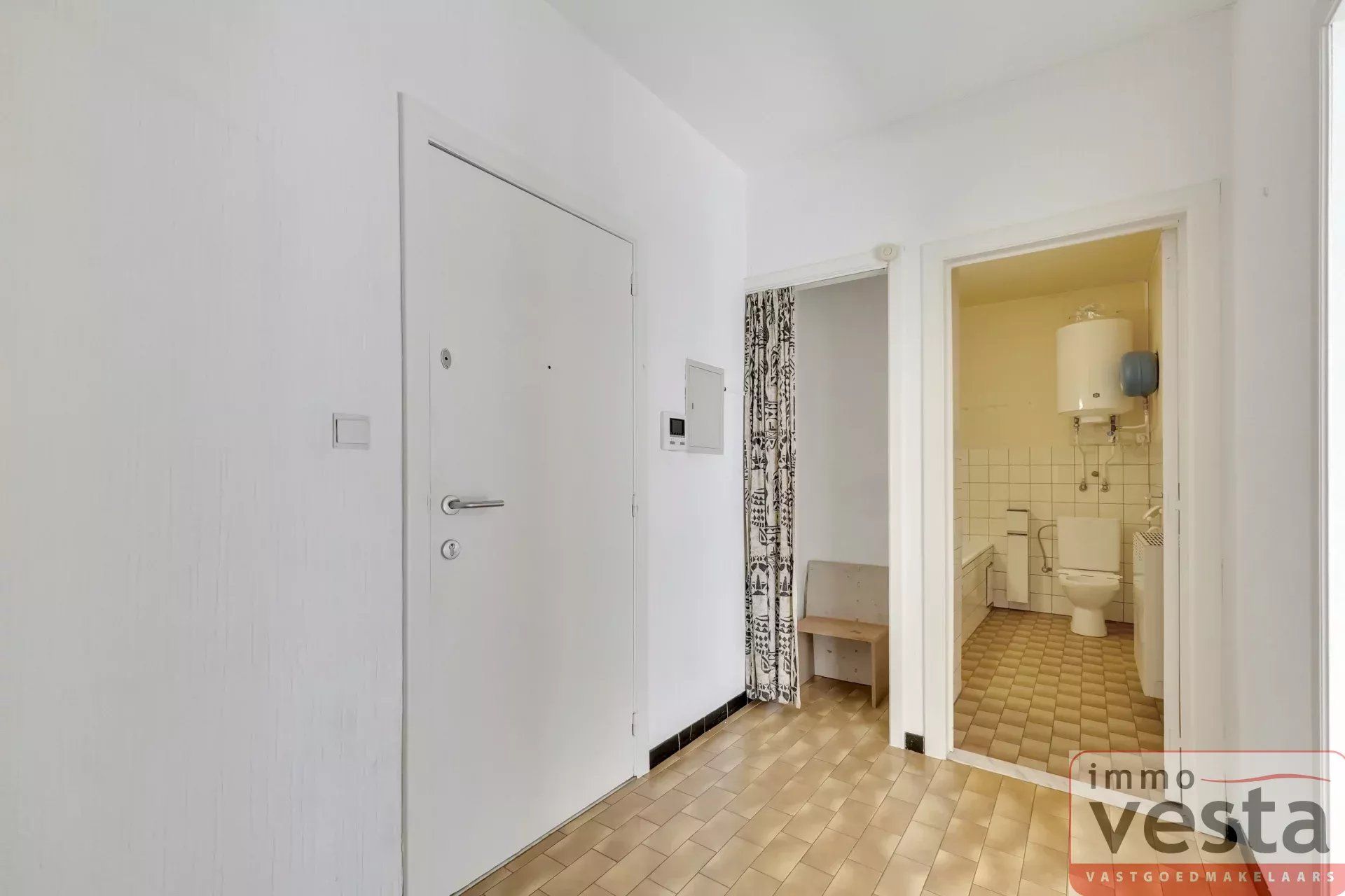 Ruim, centraal gelegen éénslaapkamerappartement foto 4