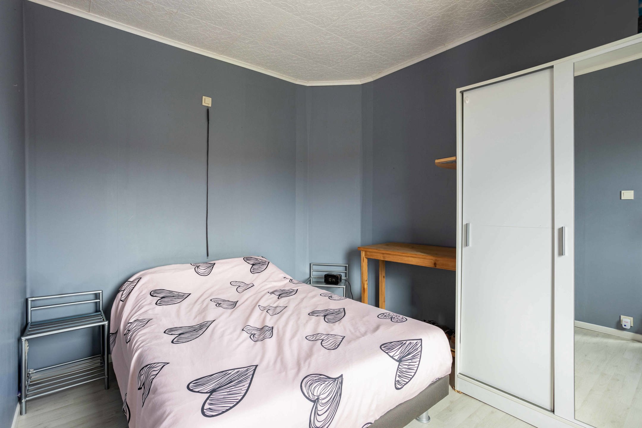 Instapklare rijwoning met garage op rustige locatie in Ronse foto 11