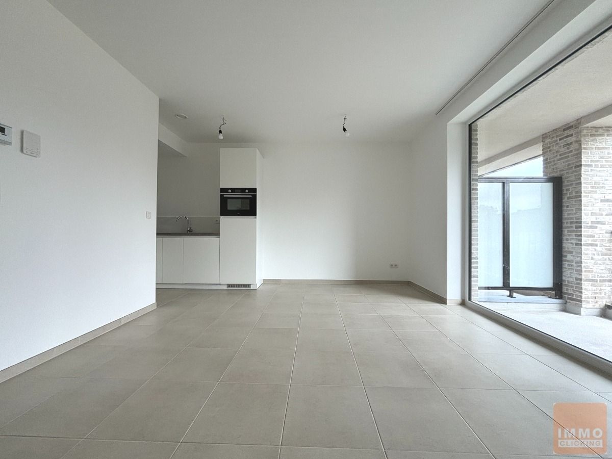 Tof nieuwbouwappartement met 1 slaapkamer, gelegen in het groen foto {{pictureIndex}}